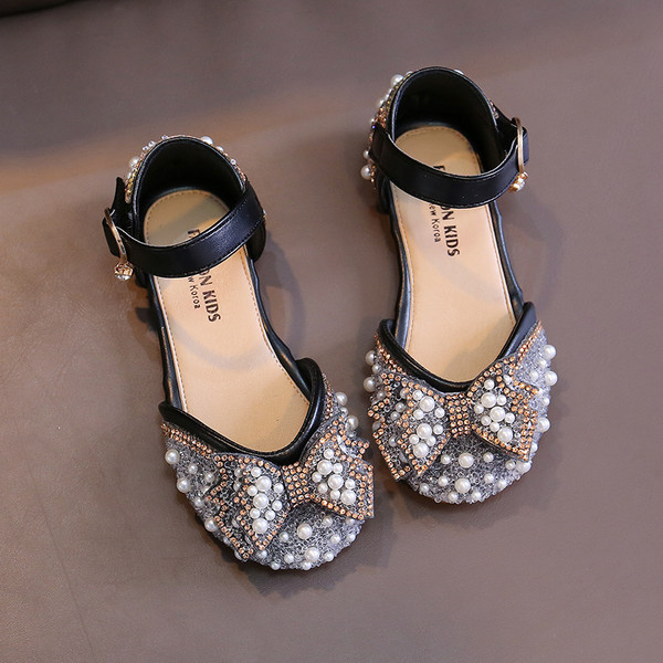 Bērnu sandales ar pērlītēm un lentītēm