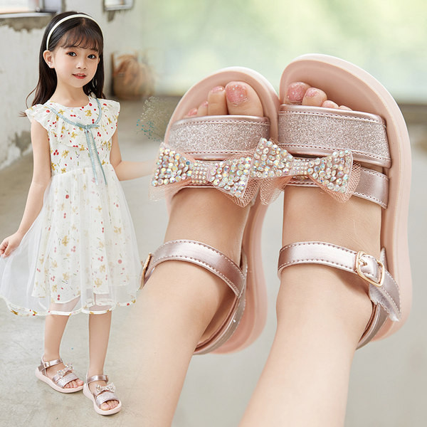 Детски сандали с равна  подметка и панделка с камъни