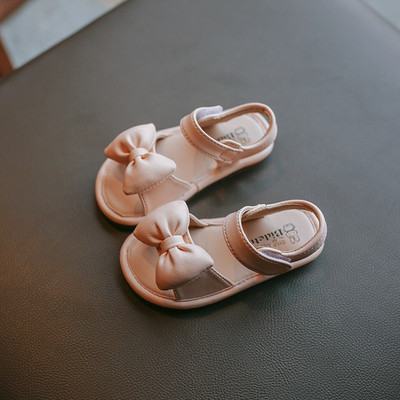Детски заоблени сандали от еко кожа с панделка и велкро лепенки