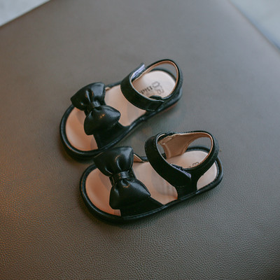 Детски заоблени сандали от еко кожа с панделка и велкро лепенки