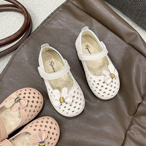 Детски сандали от изкуствена кожа в два цвята