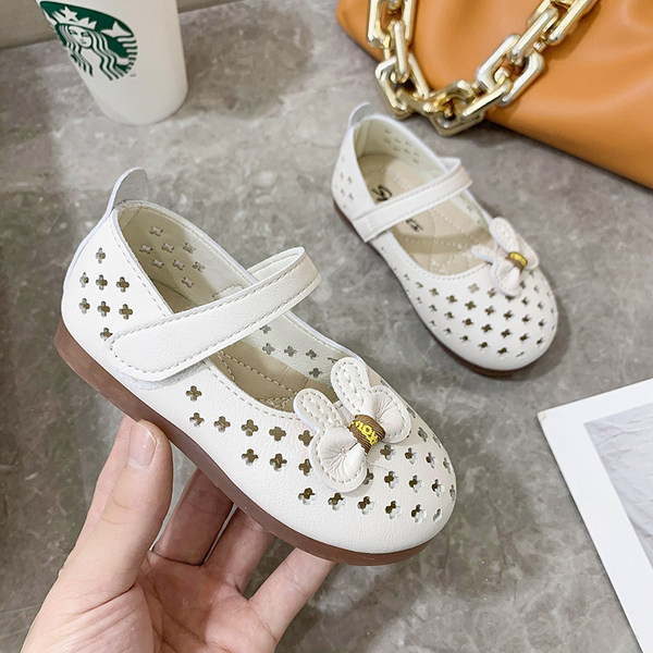 Детски сандали от изкуствена кожа в два цвята