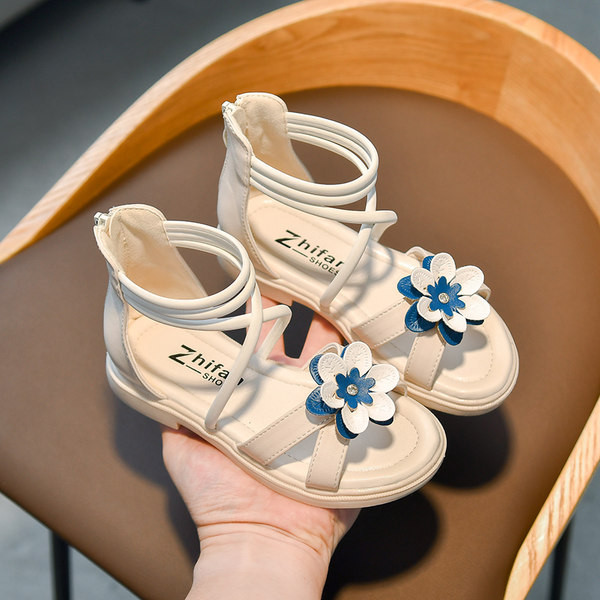 Кожени сандали с 3D цвете и цип