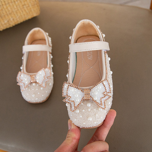 Ежедневни детски обувки с перли и панделка 