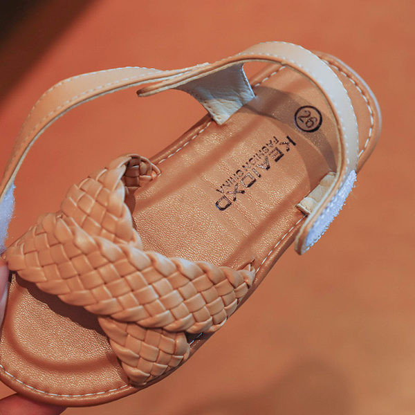 Детски сандали със сплетени каишки от еко кожа