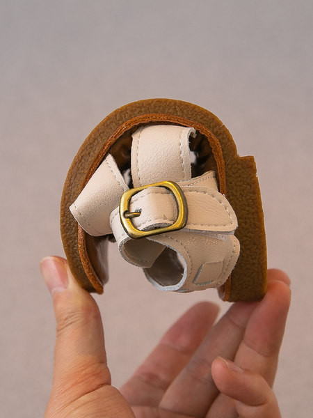 Нов модел детски сандали от изкуствена кожа -за момичета