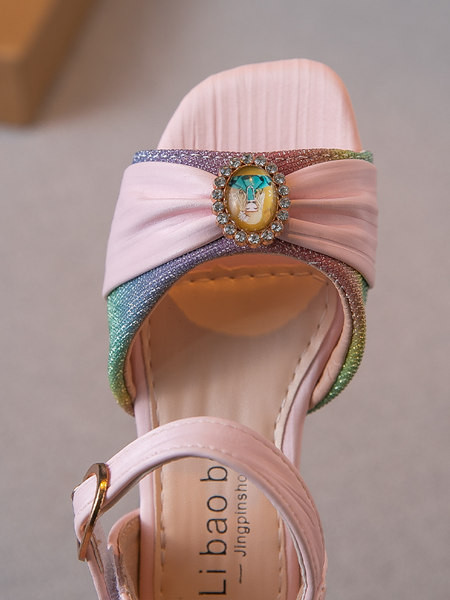 Модерни детски сандали за момичета от изкуствена кожа