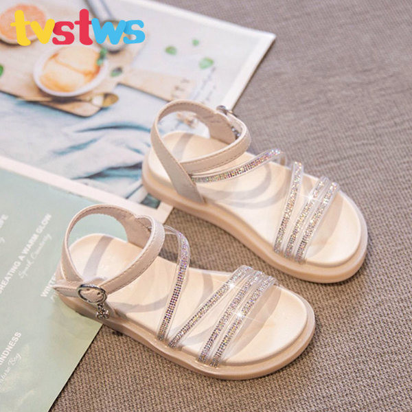 Детски сандали с каишки и катарама