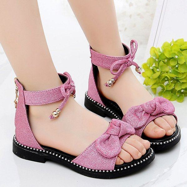 Детски сандали подходящи за момичета с панделки