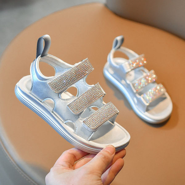 Детски сандали за момичета с камъни и лепенки