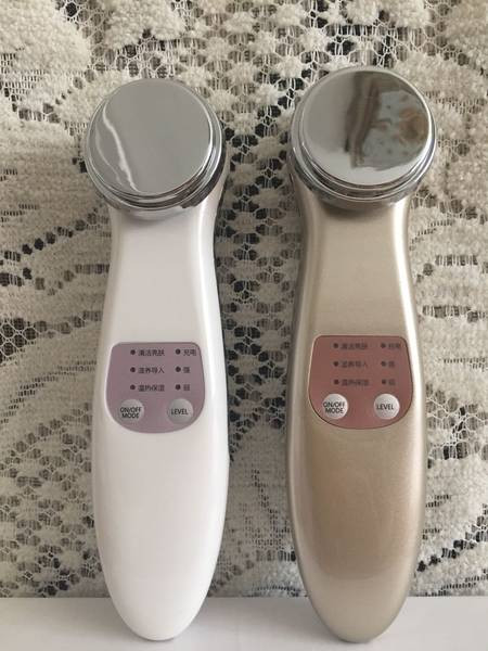 Масажор за лице с USB захранване