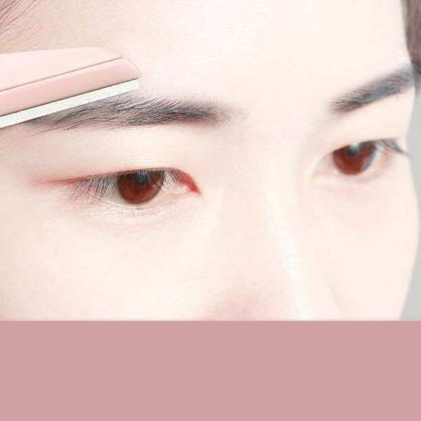 Antakių kirpimo mašinėlė 5 dalių rinkinyje