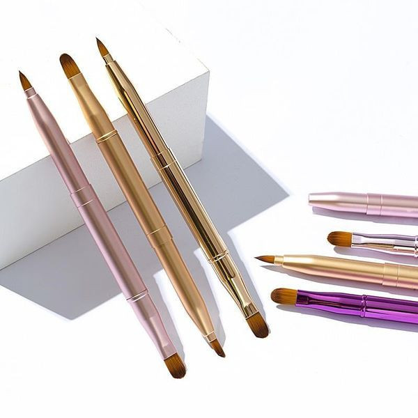 Четка за нанасяне на гланц или червило