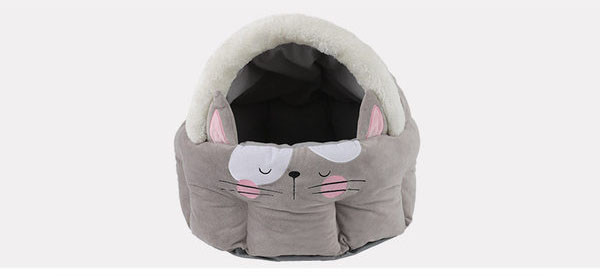 Плюшено легло с бродерия-подходящо за котки 