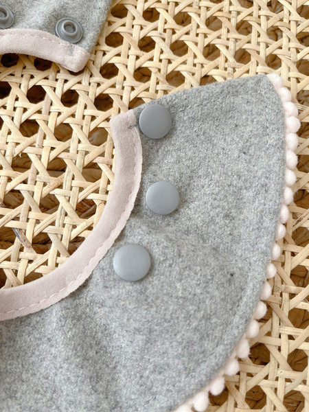 Регулируем аксесоар за домашен любимец с 3D елемент 