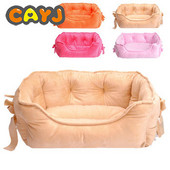 Βελούδινος καναπές κατάλληλος για σκύλους