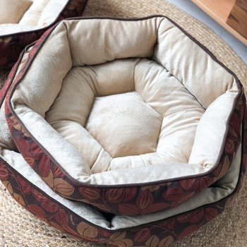 Βελούδινο κρεβάτι κατάλληλο για σκύλους
