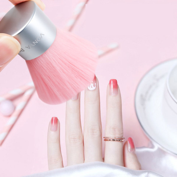 Šepetys smulkioms dulkėms nuo nagų valyti