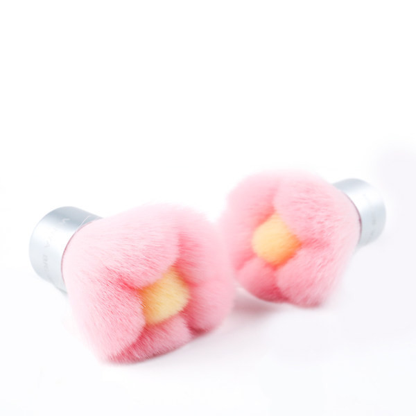 Šepetys smulkioms dulkėms nuo nagų valyti