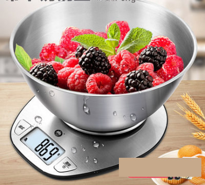 Elektroniskie virtuves svari ar bļodu