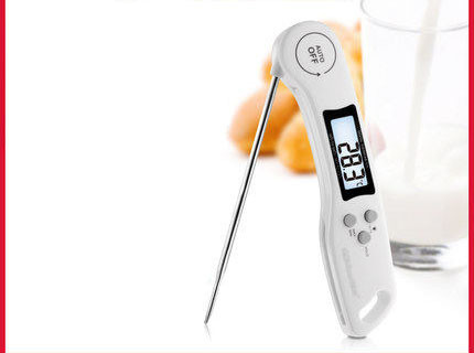 Neliels termometrs ar digitālo displeju