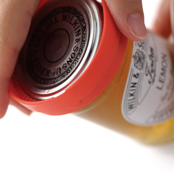 Pudele ar virtuves piederumiem 8 vienā