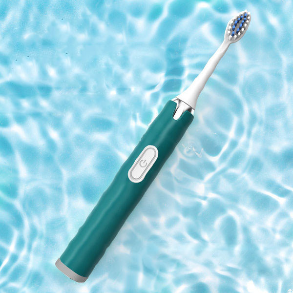 Elektriskā zobu birste trīs krāsās