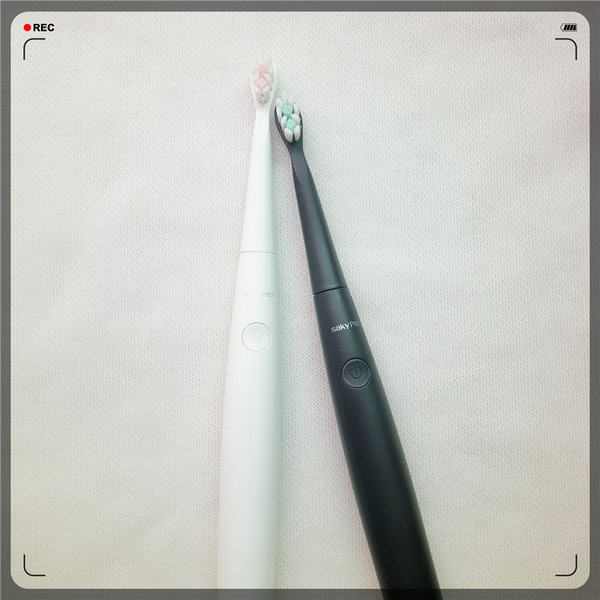 Αδιάβροχη ηλεκτρική βούρτσα σε τρία χρώματα