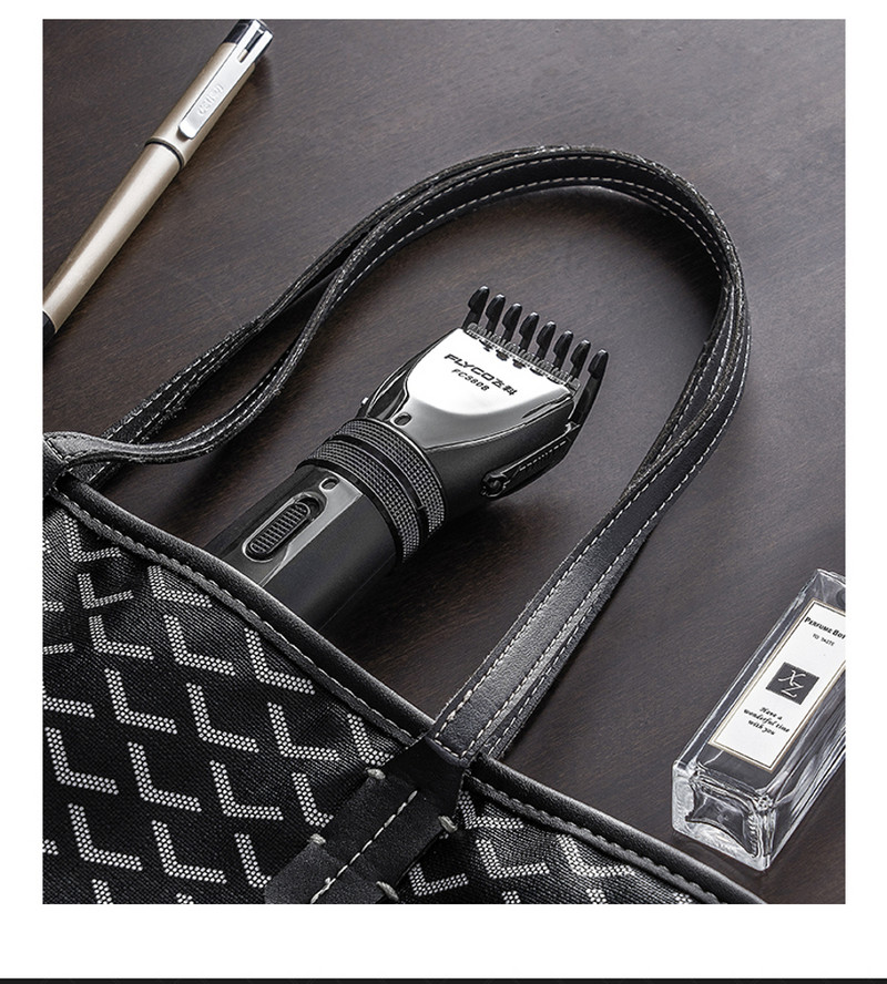 Akumulatora trimmeris ar vairākiem stiprinājumiem