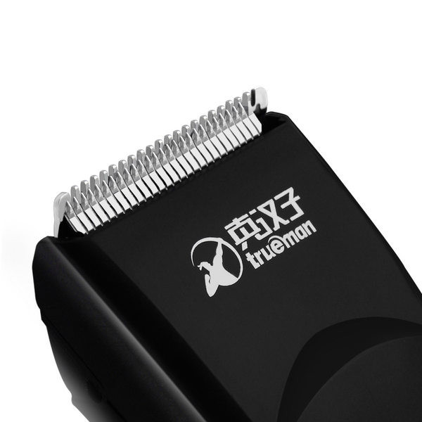 Elektriskā matu griešanas mašīna melnā krāsā