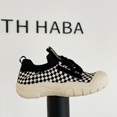 Jauns sieviešu kedu modelis četrās krāsās