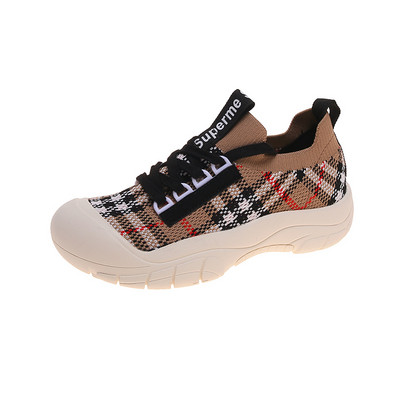 Jauns sieviešu kedu modelis četrās krāsās