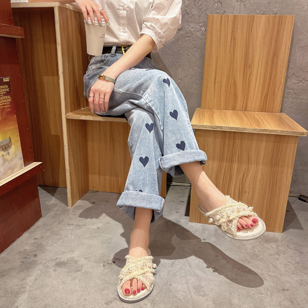 Modernas sieviešu čības ar pērlēm un plakanu zoli trīs krāsās