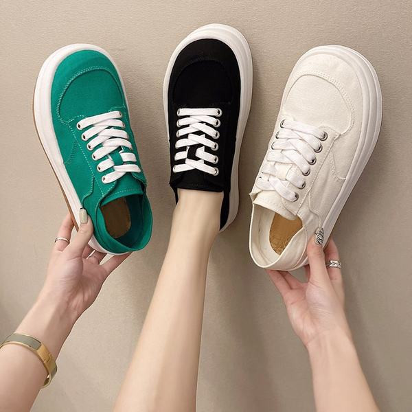 Γυναικεία υφασμάτινα αθλητικά παπούτσια με κορδόνια σε τρία χρώματα