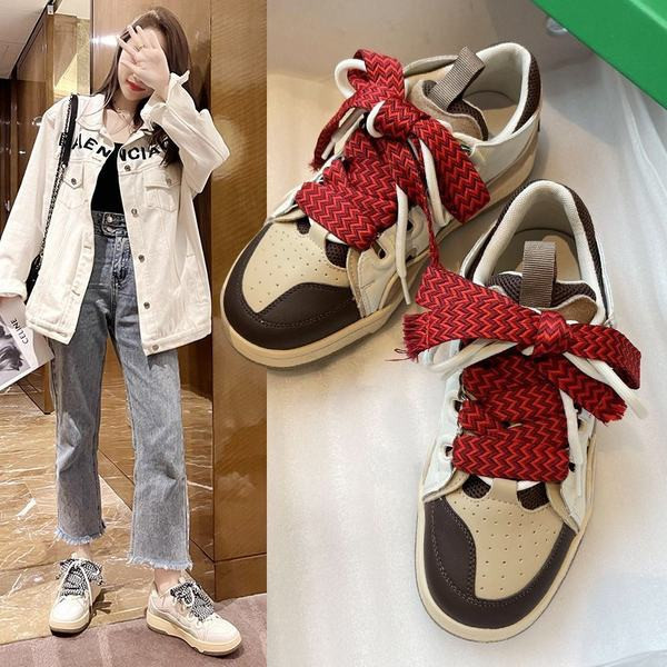 Ikdienas sieviešu kedas ar mežģīnēm divās krāsās piemērotas vasarai