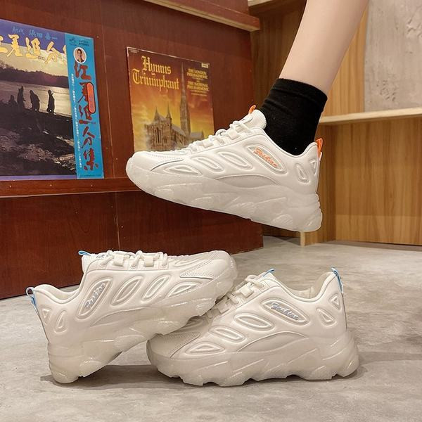 Sieviešu kedas ar mežģīnēm divās krāsās un silikona zoli