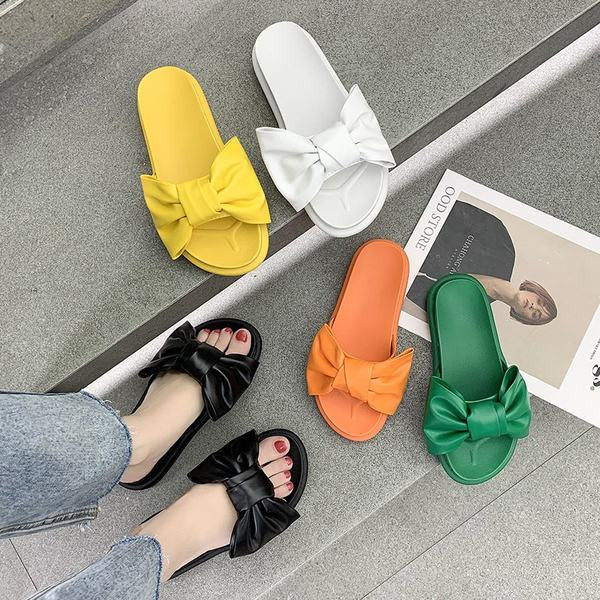 Ikdienas sieviešu čības no mākslīgās ādas ar lentīti