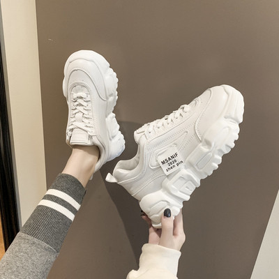 Sieviešu apavi ar šņorēm un augstām zolēm divās krāsās