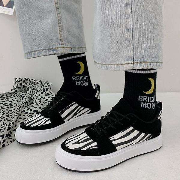 Ikdienas sieviešu kedas ar mežģīnēm un leoparda apdruku