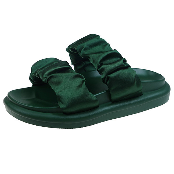 Mūsdienīgas čības ar plakanu zoli trīs krāsās