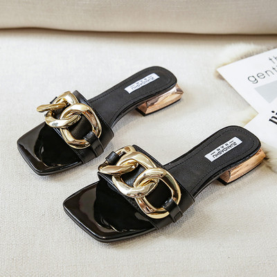 Sieviešu lakādas čības ar metāla apdari baltā un melnā krāsā