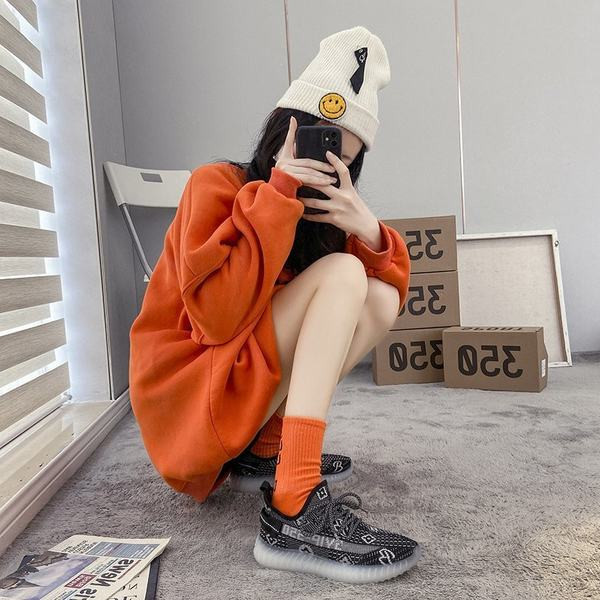 Γυναικεία υφασμάτινα αθλητικά παπούτσια κατάλληλα για την άνοιξη