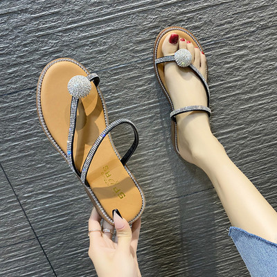 Ikdienas sieviešu čības ar plakanām zolēm un lencītēm ar akmeņiem