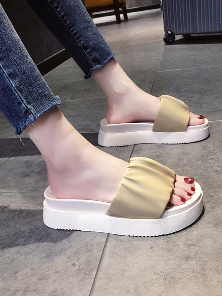 Sieviešu ikdienas čības ar plakanu zoli