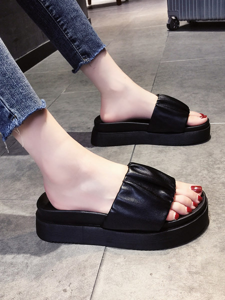 Sieviešu ikdienas čības ar plakanu zoli