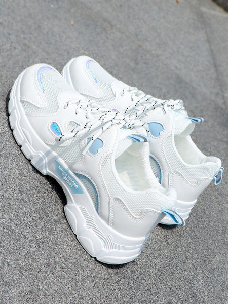 Ikdienas vasaras kedas ar raupju zoli sievietēm