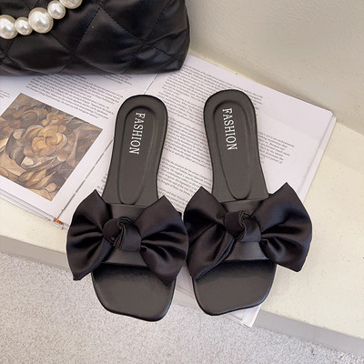 Ikdienas sieviešu čības ar satīna lenti