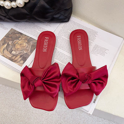 Ikdienas sieviešu čības ar satīna lenti