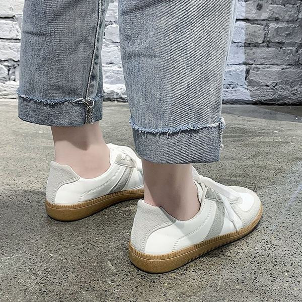 Γυναικεία αθλητικά πάνινα παπούτσια με κορδόνια σε γκρι χρώμα