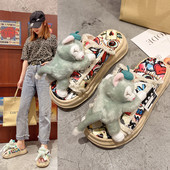 Krāsainas čības ar 3D elementu un plakanu zoli